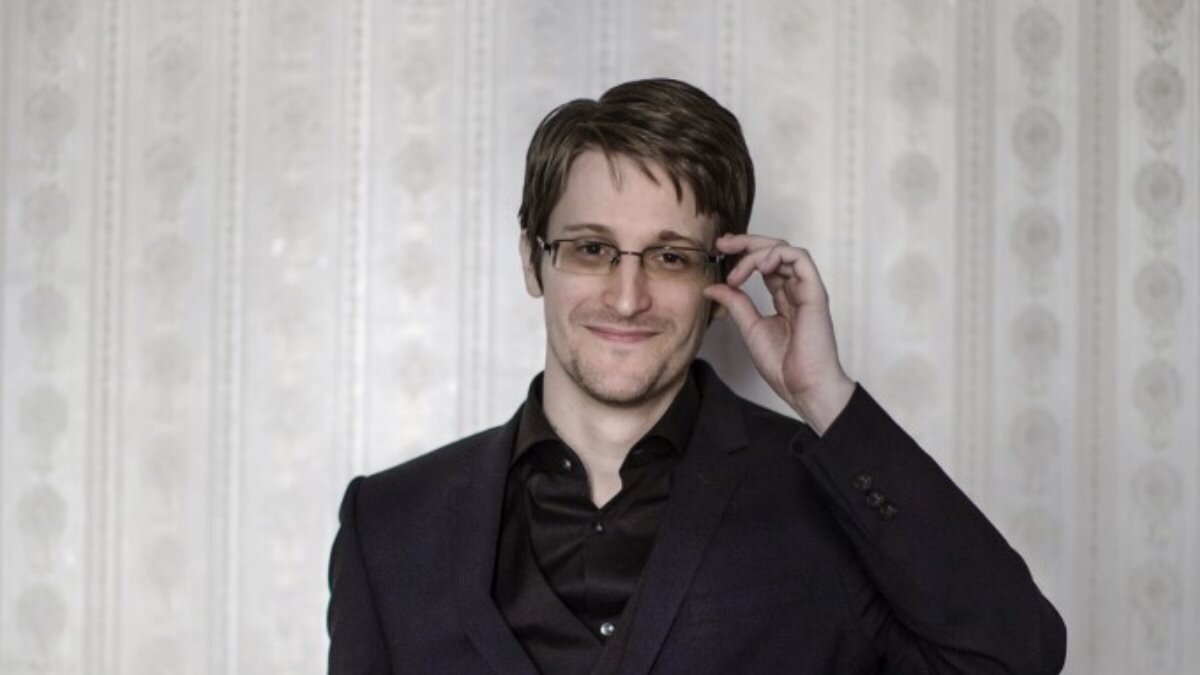 Экс-сотрудник американских спецслужб Эдвард Сноуден - Edward Snowden