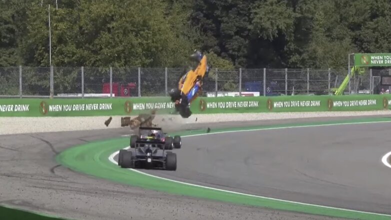 Австралийский гонщик выжил в страшной аварии на Гран-при Италии
