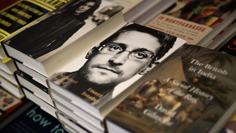 Сноуден назвал свою книгу самой продаваемой в мире