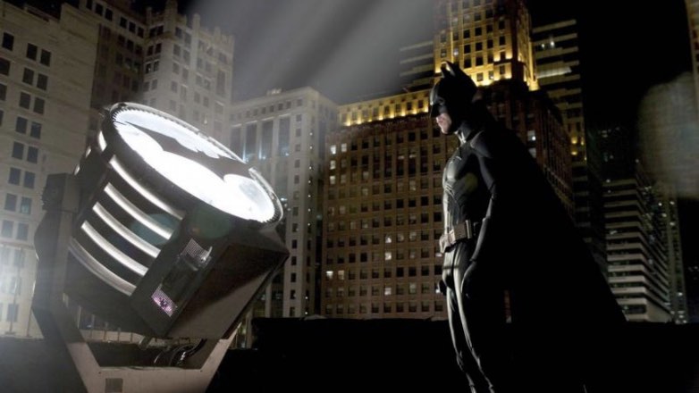 Знак Бэтмена появится на фасадах домов в 13 городах мира