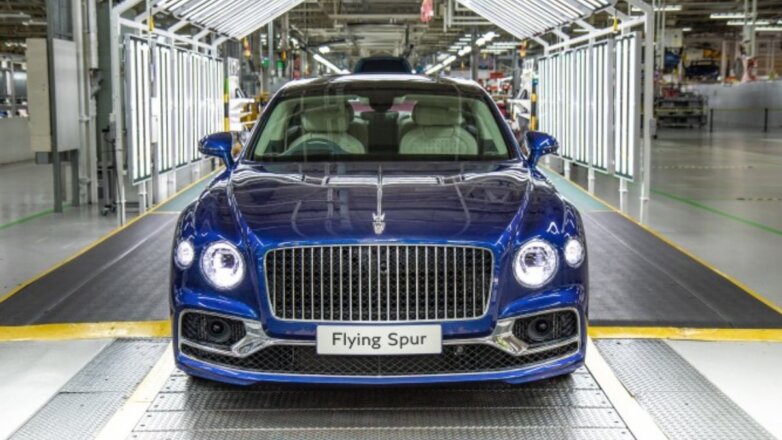 Bentley запустила производство нового Flying Spur
