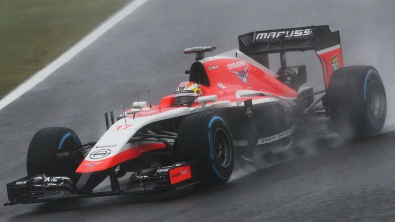 В Японии тайфун угрожает сорвать Гран-при «Формулы-1»