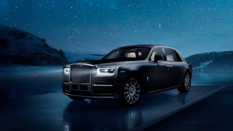 Rolls-Royce привез в Россию Phantom с фрагментом метеорита