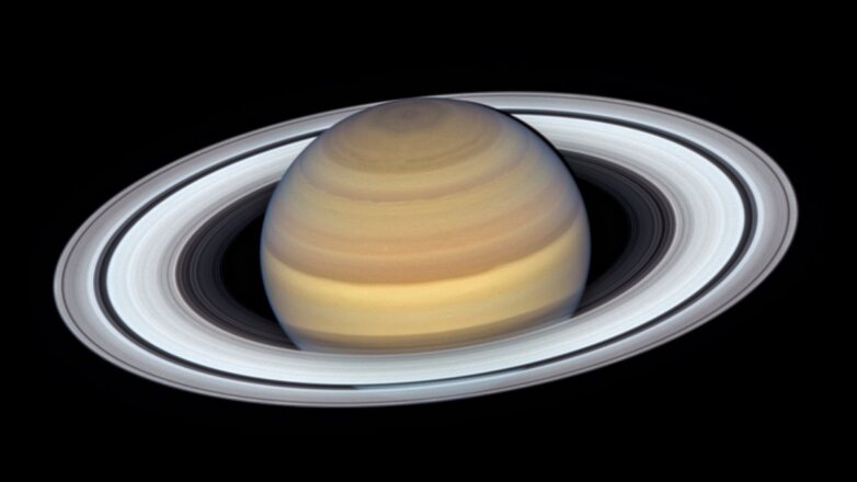 Астрономы открыли у Сатурна 20 новых спутников