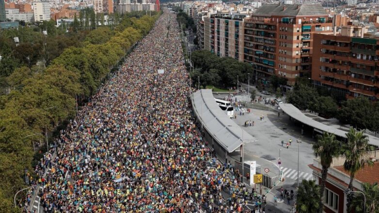 Посольство России в Испании предупредило туристов о митингах в Барселоне