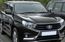 Показан Land Cruiser 200 с «внешностью» Lada Vesta