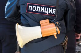 Женщина с двумя детьми выпала из окна на северо-востоке Москвы