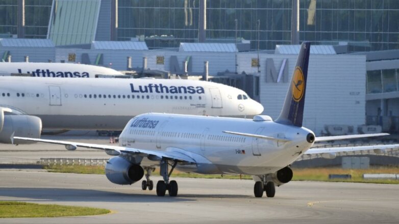 Работники крупнейшей авиакомпании Европы устроили забастовку
