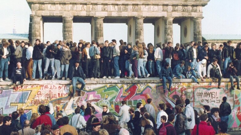В чем время падения Берлинской стены перекликается с сегодняшним днем