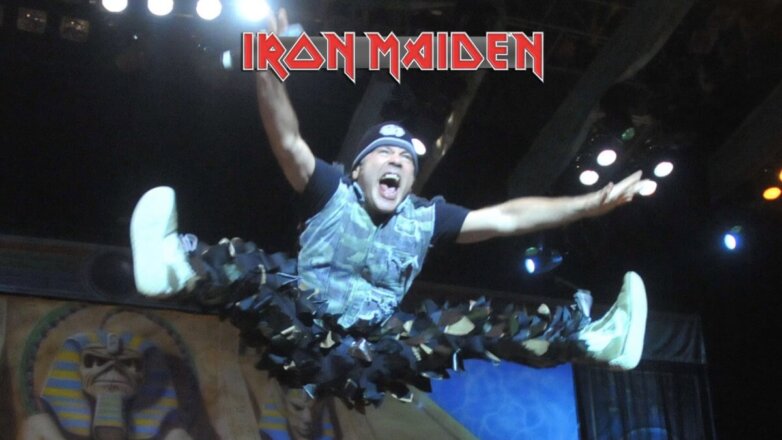 Солиста Iron Maiden ждёт скандальный развод