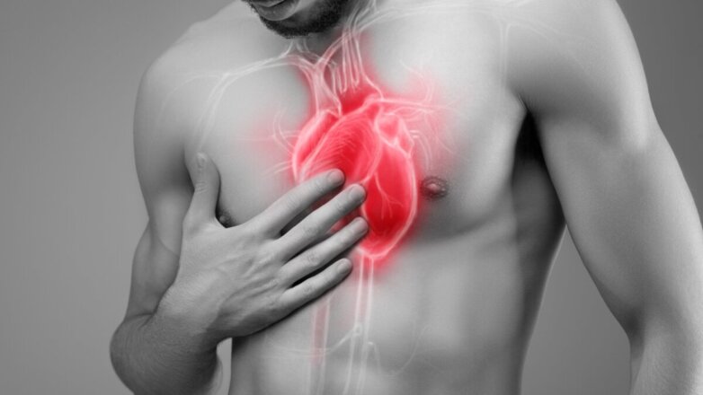 Врач рассказал о трех явных симптомах сердечного приступа