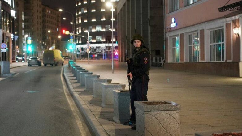 Перестрелка возле здания ФСБ в Москве попала на видео