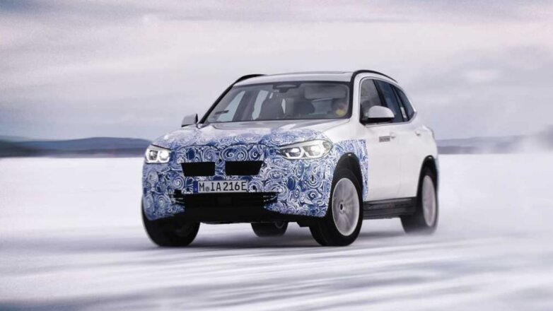 BMW обозначила сроки запуска электрокроссовера iX3 в производство