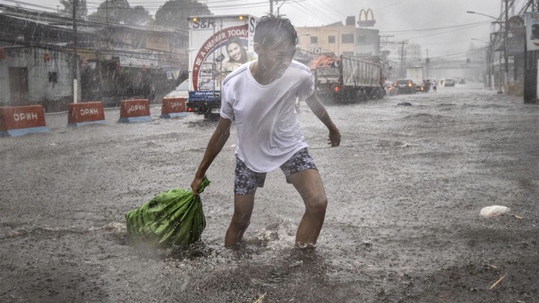 На Филиппины обрушился мощнейший шторм