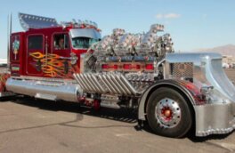 Тягач-монстр с двумя V12 продали за ошеломляющую сумму на аукционе