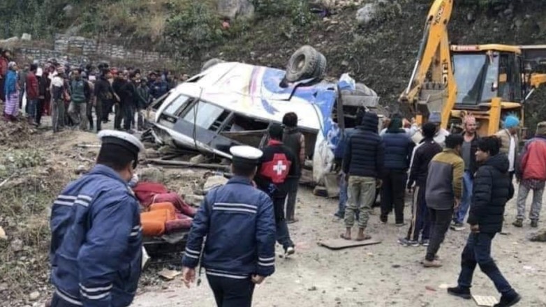 В Непале 14 человек погибли в ДТП с автобусом