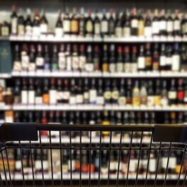 В Кузбассе 9 Мая запретят продавать алкоголь в магазинах