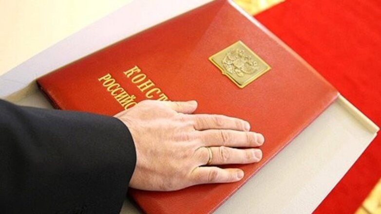 Путин внёс на рассмотрение законопроект о поправках в Конституцию