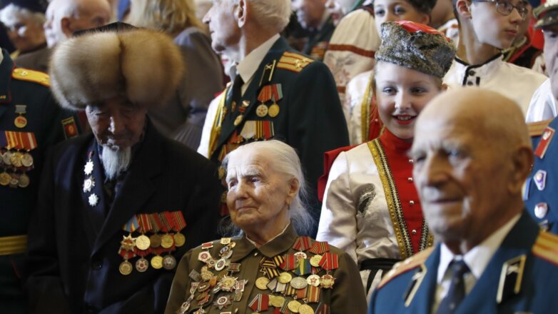 Путин объявил о выплатах ветеранам к 75-летию Победы