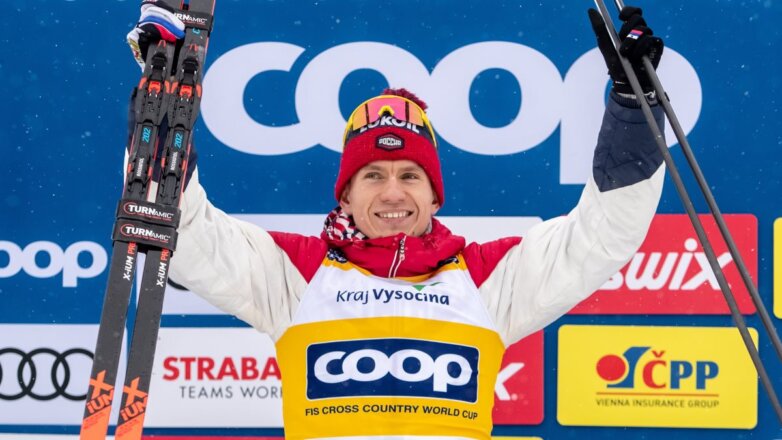 Лыжник Большунов завоевал награду в дистанционных гонках Кубка мира