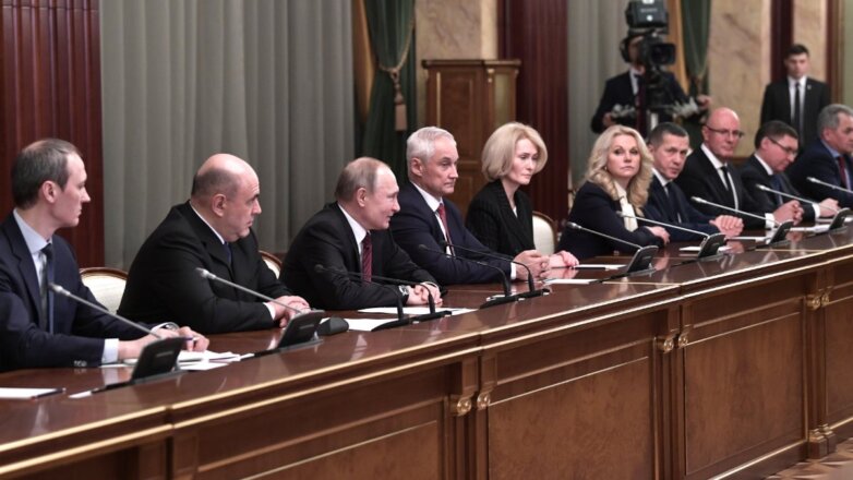 Путин дал наставления членам нового правительства