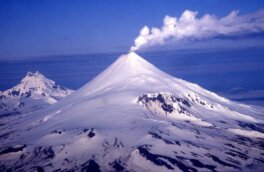 На Аляске проснулся вулкан Шишалдина