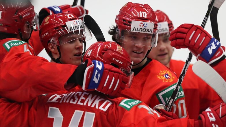 Сборная России победила шведов в полуфинале молодежного ЧМ по хоккею