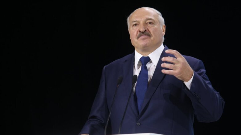 Лукашенко обнаружил в Белоруссии еще «четыре пандемии»