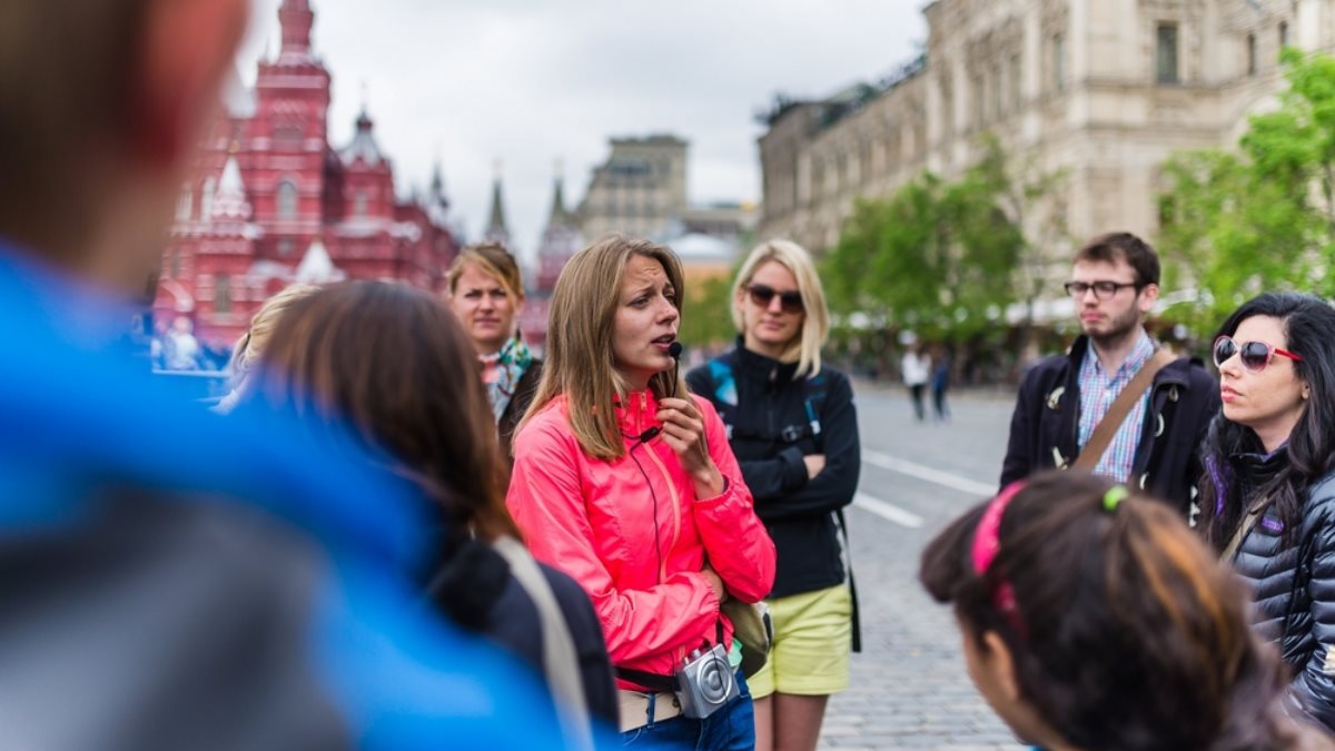 Туристам разрешили оформлять многократные визы для въезда в Россию