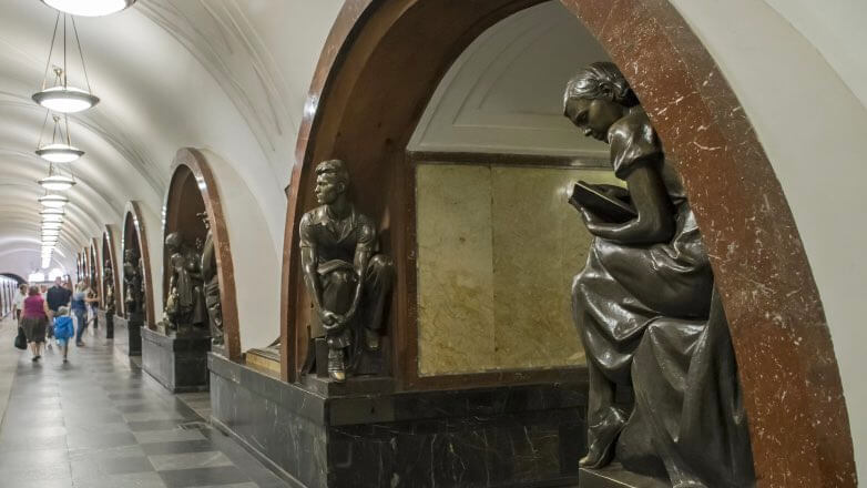 Названа самая популярная станция в метро Москвы в первый день года