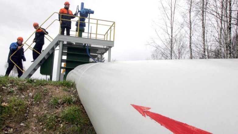 В Белоруссии приостановили транзит российской нефти в Европу