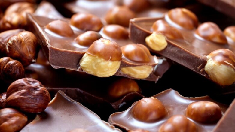 228345 Орехи шоколад