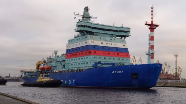 СМИ сообщили о возможной сдаче ледокола «Арктика» со сломанным двигателем