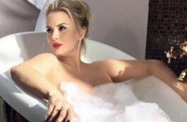 Анна Семенович показала «голое» видео из ванной