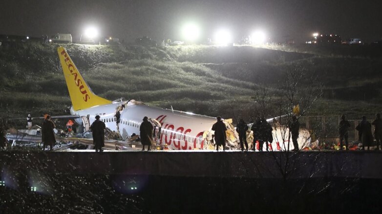 Число пострадавших при жёсткой посадке самолёта в Стамбуле выросло до 120