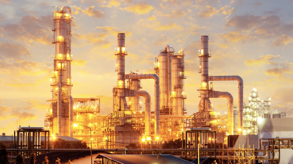 Нефтеперерабатывающий завод