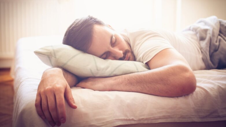 Ученые выяснили, сколько часов сна необходимо для здоровья сердца и мозга