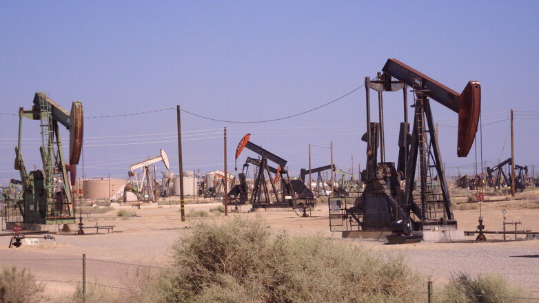 Цена нефти Brent упала ниже $25 за баррель