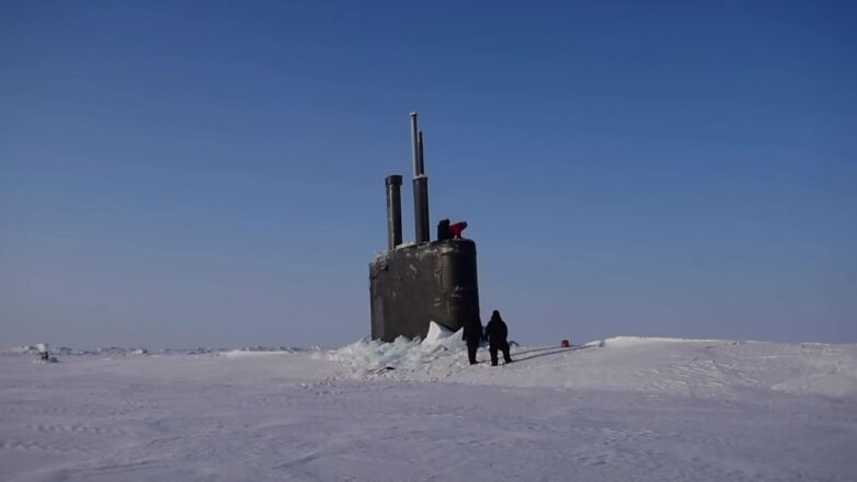 Военный эксперт прокомментировал всплытие американской подлодки во льдах