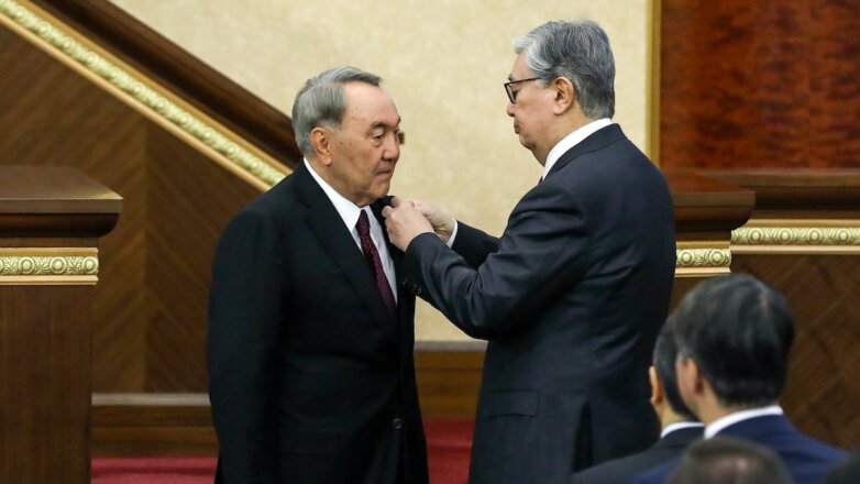 Какие проблемы волнуют население и элиту Казахстана через год после отставки Назарбаева