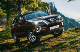 Дизайнерские изображения новой Toyota Fortuner появились в сети