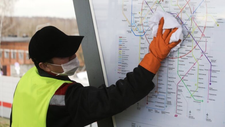 В московском метро проверяют наличие масок и перчаток