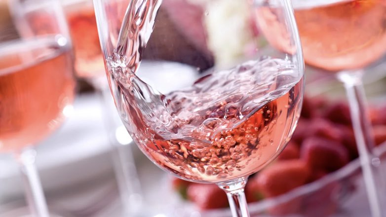 Россиянам дали рекомендации по выбору розового вина