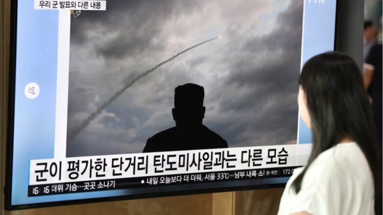СМИ: КНДР запустила снаряд в сторону Японского моря