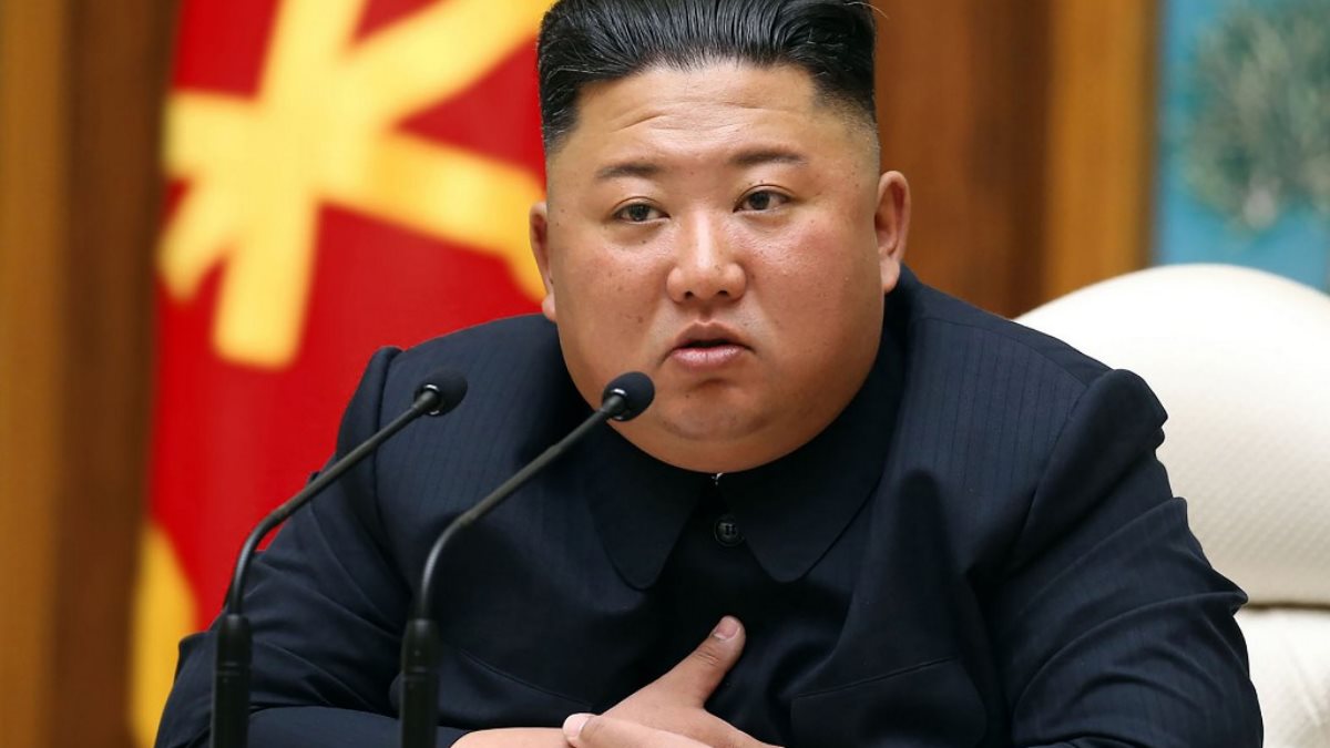Лидер КНДР Ким Чен Ын в кресле