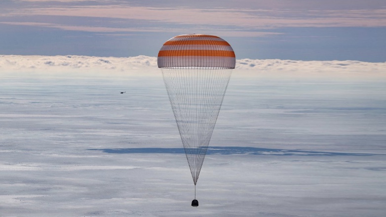 В Казахстане приземлился «Союз МС-15» с тремя членами экипажа МКС