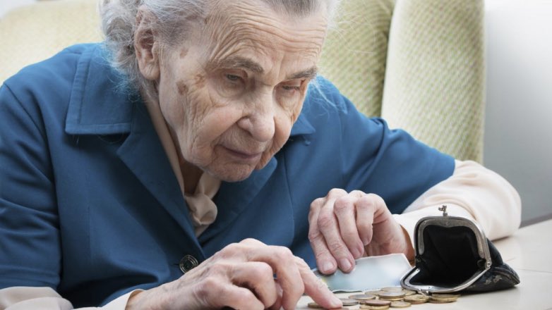 Старики-рассрочники: спасут ли депутаты пенсионеров от долговой ямы