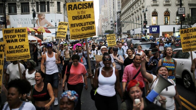 Протесты в США из-за смерти чернокожего перекинулись на Лос-Анджелес