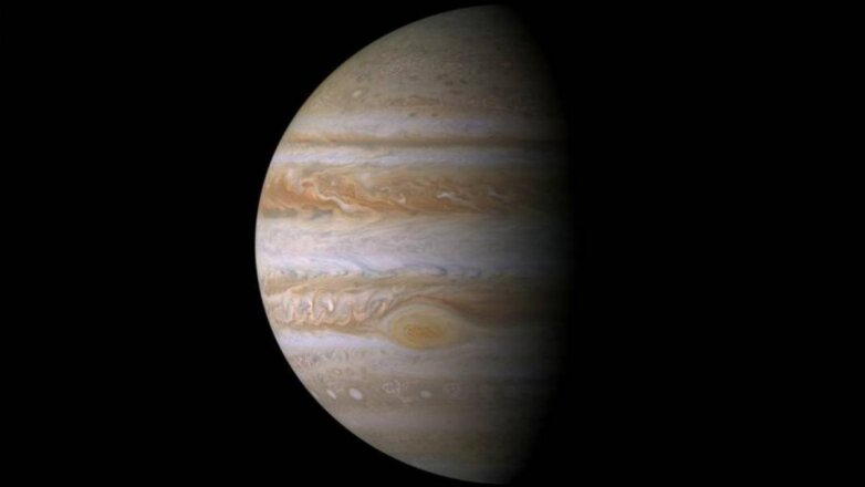 Астрономы нашли гигантский метеоритный кратер на спутнике Юпитера