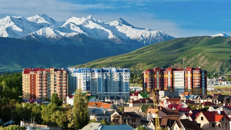 В Бишкеке введен комендантский час